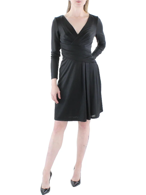 Womens Shimmer Knee-Length Cocktail and Party Dress